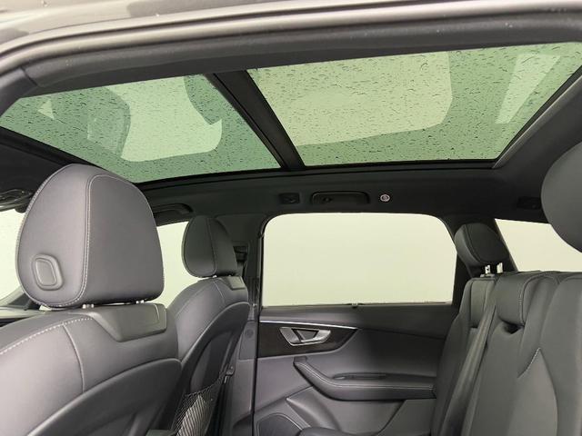 Photo of 2025 Samurai Gray Metallic Audi Q7