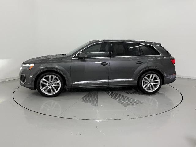 Photo of 2025 Samurai Gray Metallic Audi Q7