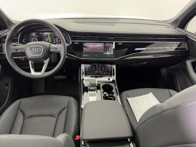 Photo of 2025 Samurai Gray Metallic Audi Q7