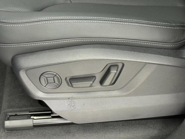 Photo of 2025 Samurai Gray Metallic Audi Q7