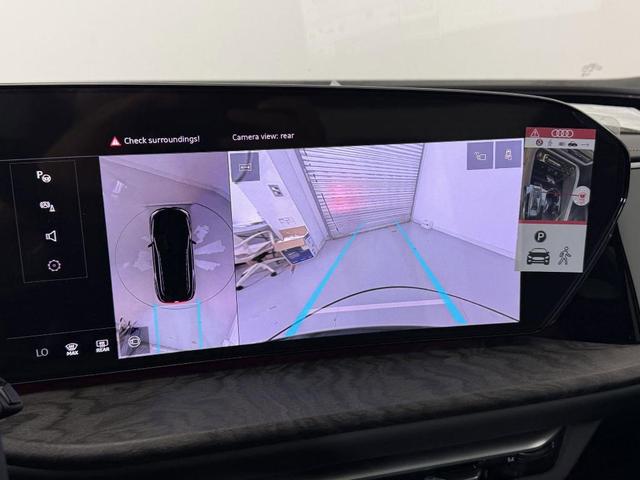 Photo of 2025 Mythos Black Metallic Audi Q5