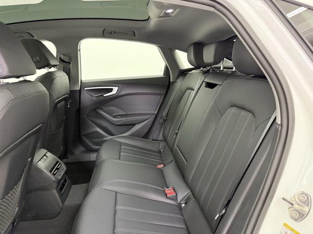 Photo of 2025 Arkona White Audi A5