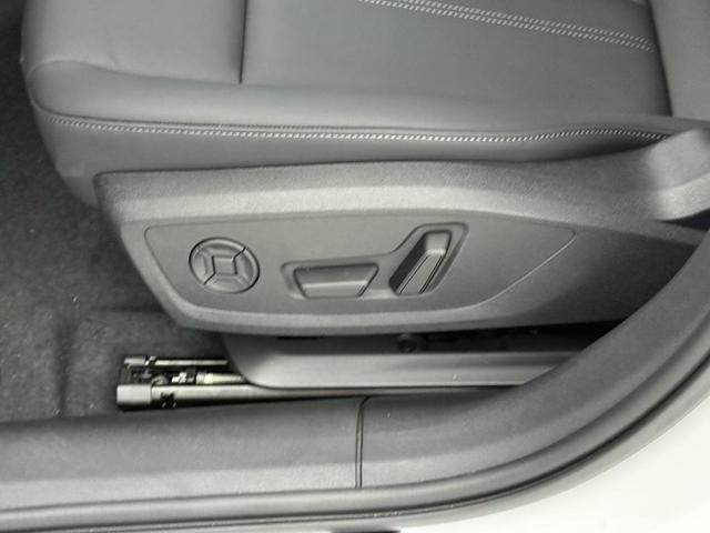 Photo of 2025 Arkona White Audi A5