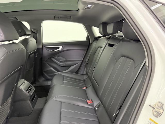 Photo of 2025 Arkona White Audi A5