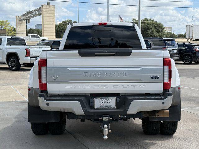 Photo of 2019 White Ford F-350