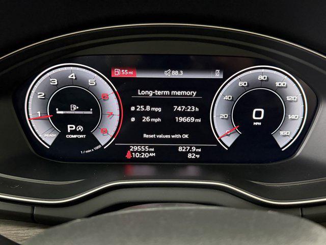 Photo of 2022 Glacier White Metallic Audi Q5