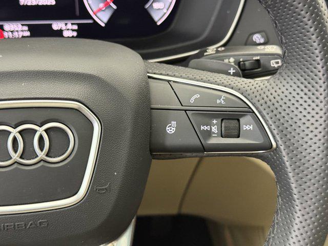 Photo of 2025 Arkona White Audi Q5