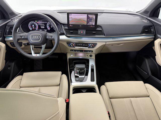 Photo of 2025 Arkona White Audi Q5