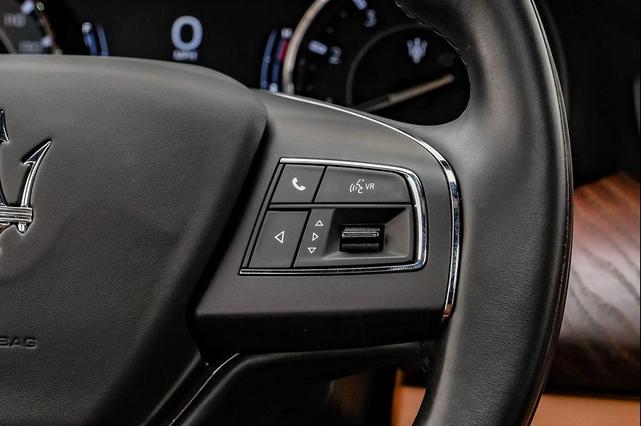 Photo of 2022 Nero Ribelle Metallic Maserati Quattroporte