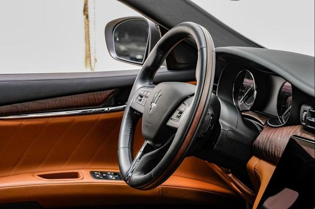 Photo of 2022 Nero Ribelle Metallic Maserati Quattroporte