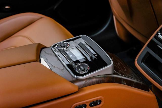 Photo of 2022 Nero Ribelle Metallic Maserati Quattroporte