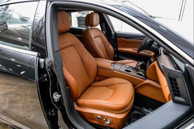 Photo of 2022 Nero Ribelle Metallic Maserati Quattroporte