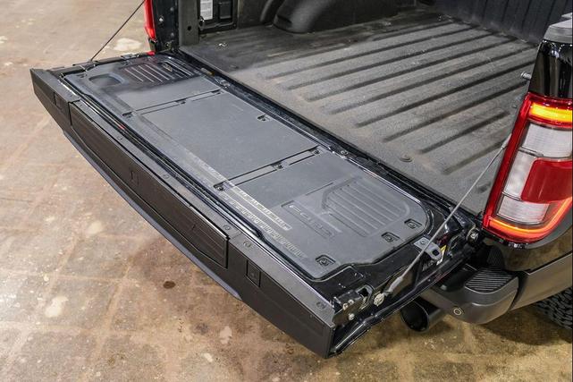 Photo of 2022 Agate Black Metallic Ford F-150