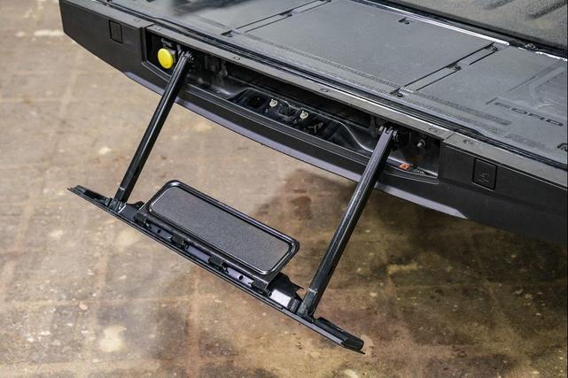 Photo of 2022 Agate Black Metallic Ford F-150