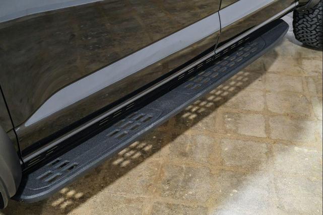 Photo of 2022 Agate Black Metallic Ford F-150