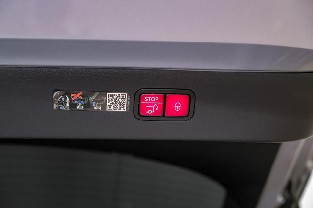 Photo of 2022 Cirrus Silver Metallic Mercedes-Benz EQS 450+
