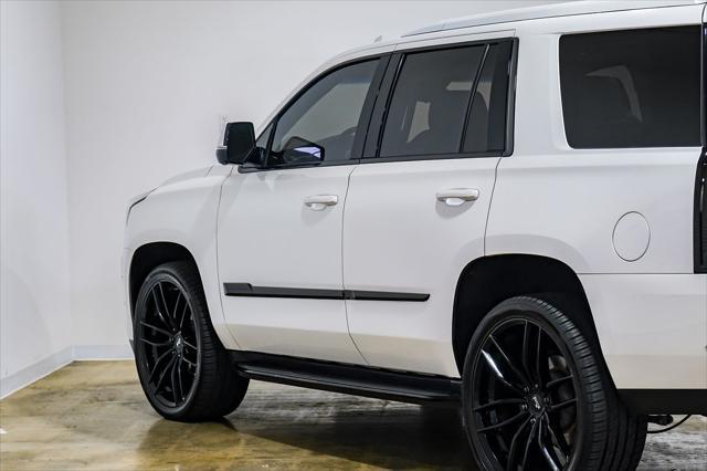 Photo of 2018 Crystal White Tricoat Cadillac Escalade