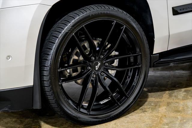Photo of 2018 Crystal White Tricoat Cadillac Escalade