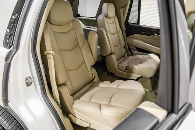 Photo of 2018 Crystal White Tricoat Cadillac Escalade