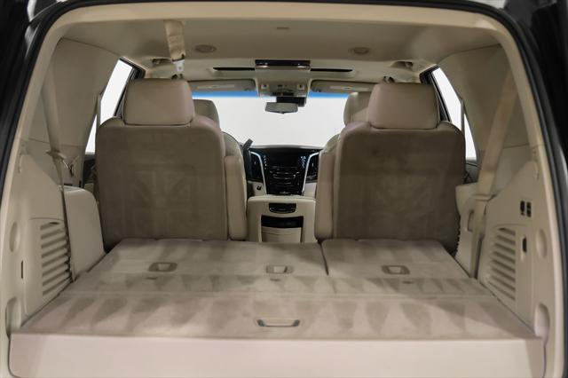 Photo of 2018 Crystal White Tricoat Cadillac Escalade