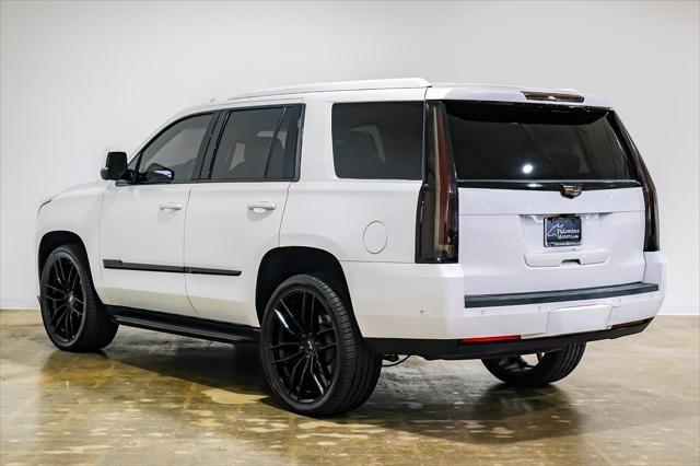 Photo of 2018 Crystal White Tricoat Cadillac Escalade