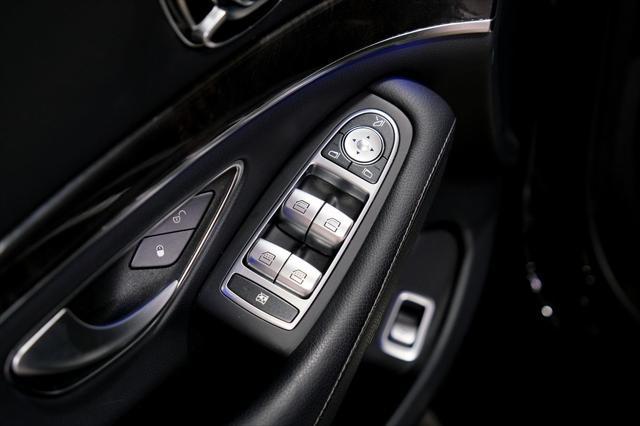 Photo of 2017 Black Mercedes-Benz S-Class