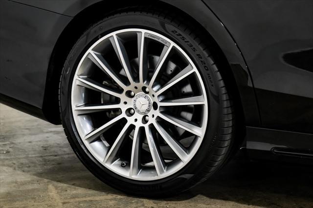 Photo of 2017 Black Mercedes-Benz S-Class