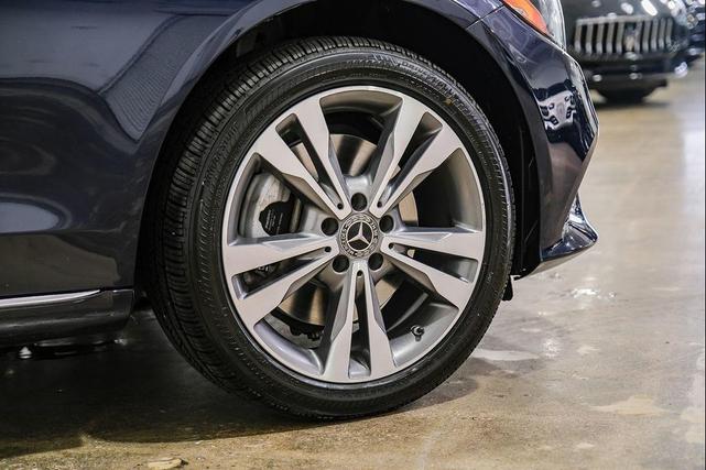 Photo of 2021 Brilliant Blue Metallic Mercedes-Benz C-Class