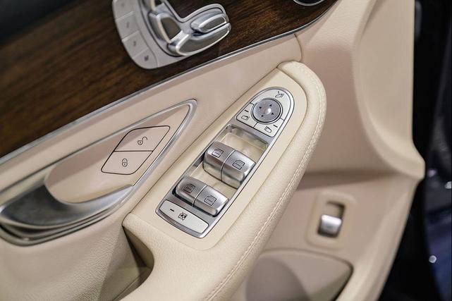 Photo of 2021 Brilliant Blue Metallic Mercedes-Benz C-Class
