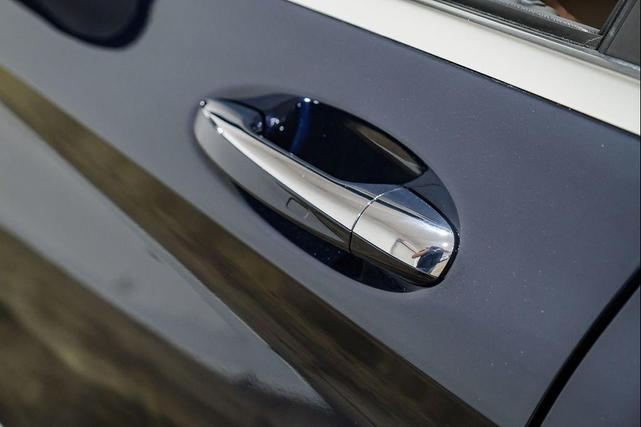 Photo of 2021 Brilliant Blue Metallic Mercedes-Benz C-Class