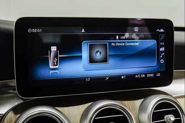 Photo of 2021 Brilliant Blue Metallic Mercedes-Benz C-Class