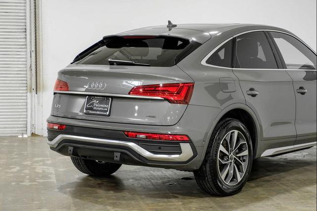 Photo of 2023 Daytona Gray Pearl Effect Audi Q5