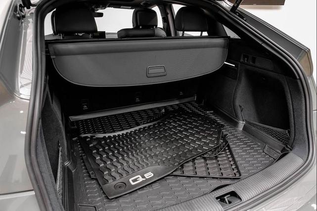 Photo of 2023 Daytona Gray Pearl Effect Audi Q5