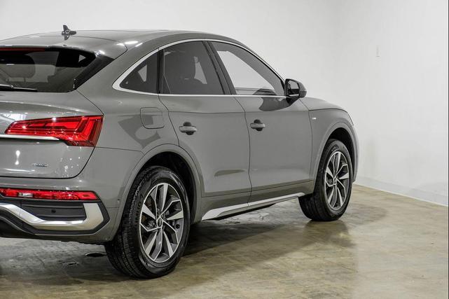 Photo of 2023 Daytona Gray Pearl Effect Audi Q5