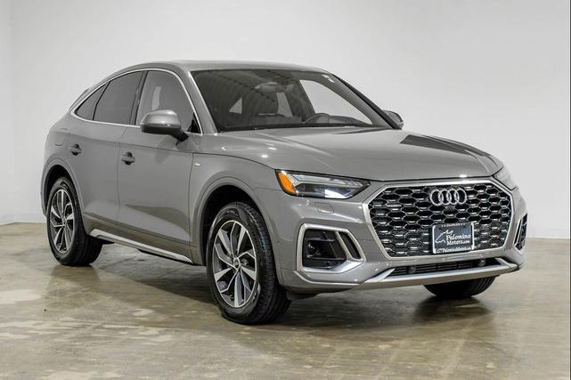 Photo of 2023 Daytona Gray Pearl Effect Audi Q5
