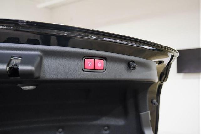Photo of 2022 Black Mercedes-Benz C-Class