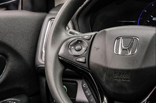 Photo of 2022 Crystal Black Pearl Honda HR-V