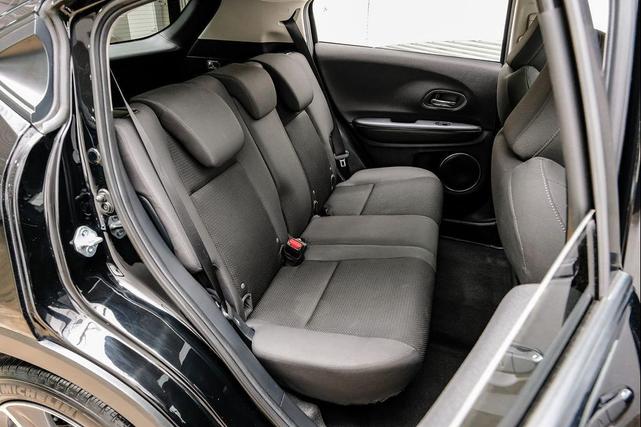 Photo of 2022 Crystal Black Pearl Honda HR-V