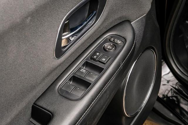 Photo of 2022 Crystal Black Pearl Honda HR-V