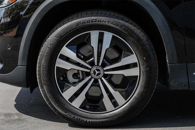 Photo of 2024 Midnight Black Mercedes-Benz GLA 250
