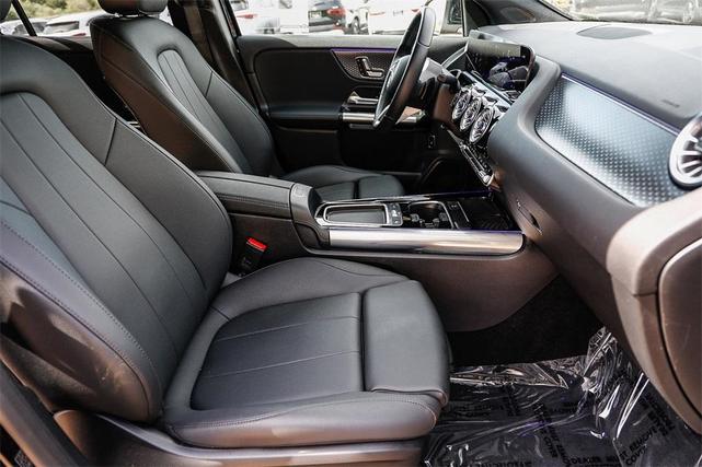 Photo of 2024 Midnight Black Mercedes-Benz GLA 250