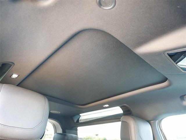 Photo of 2023 Silicon Silver Land Rover Defender