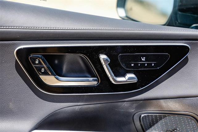 Photo of 2025 Black Mercedes-Benz GLC 350e