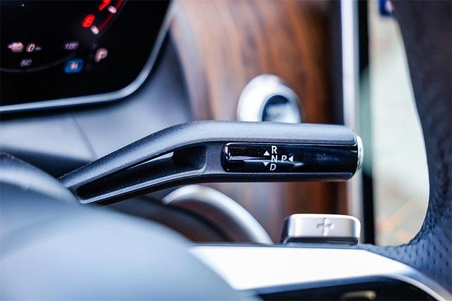 Photo of 2025 Black Mercedes-Benz GLC 350e