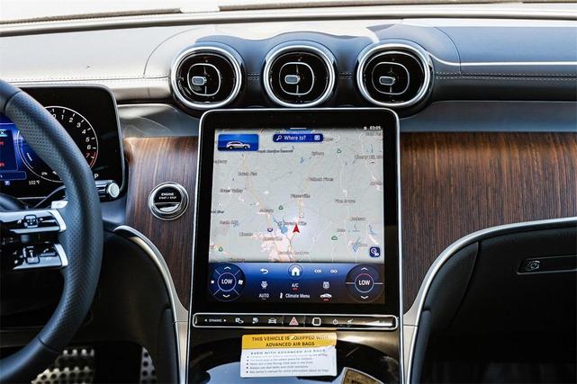 Photo of 2025 Black Mercedes-Benz GLC 350e