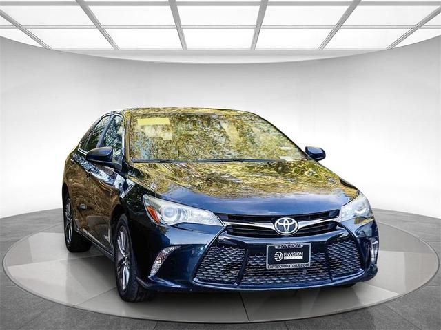 Photo of 2016 Cosmic Gray Mica Toyota Camry
