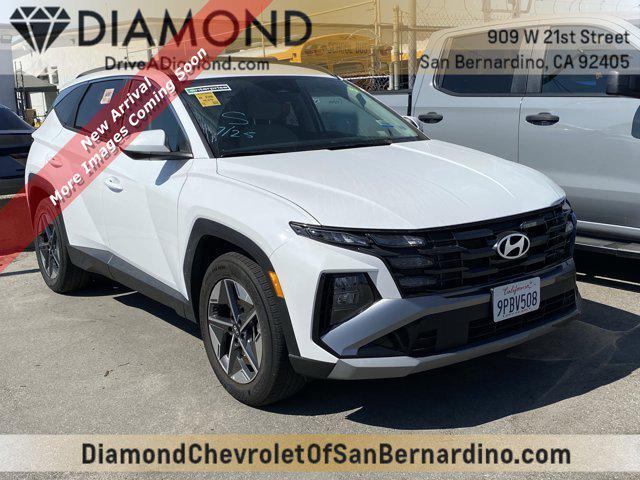 Photo of 2025 Serenity White Pearl Hyundai TUCSON