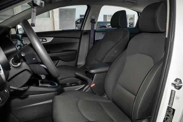 Photo of 2024 Clear White Kia Forte
