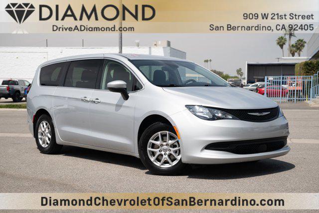 2023 Chrysler Voyager
