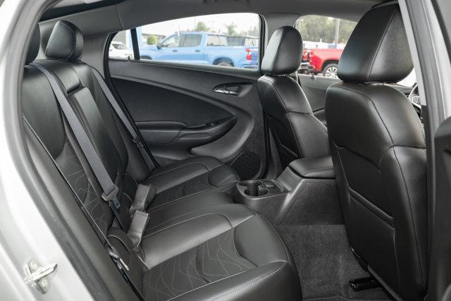 Photo of 2019 Silver Ice Metallic Chevrolet Volt